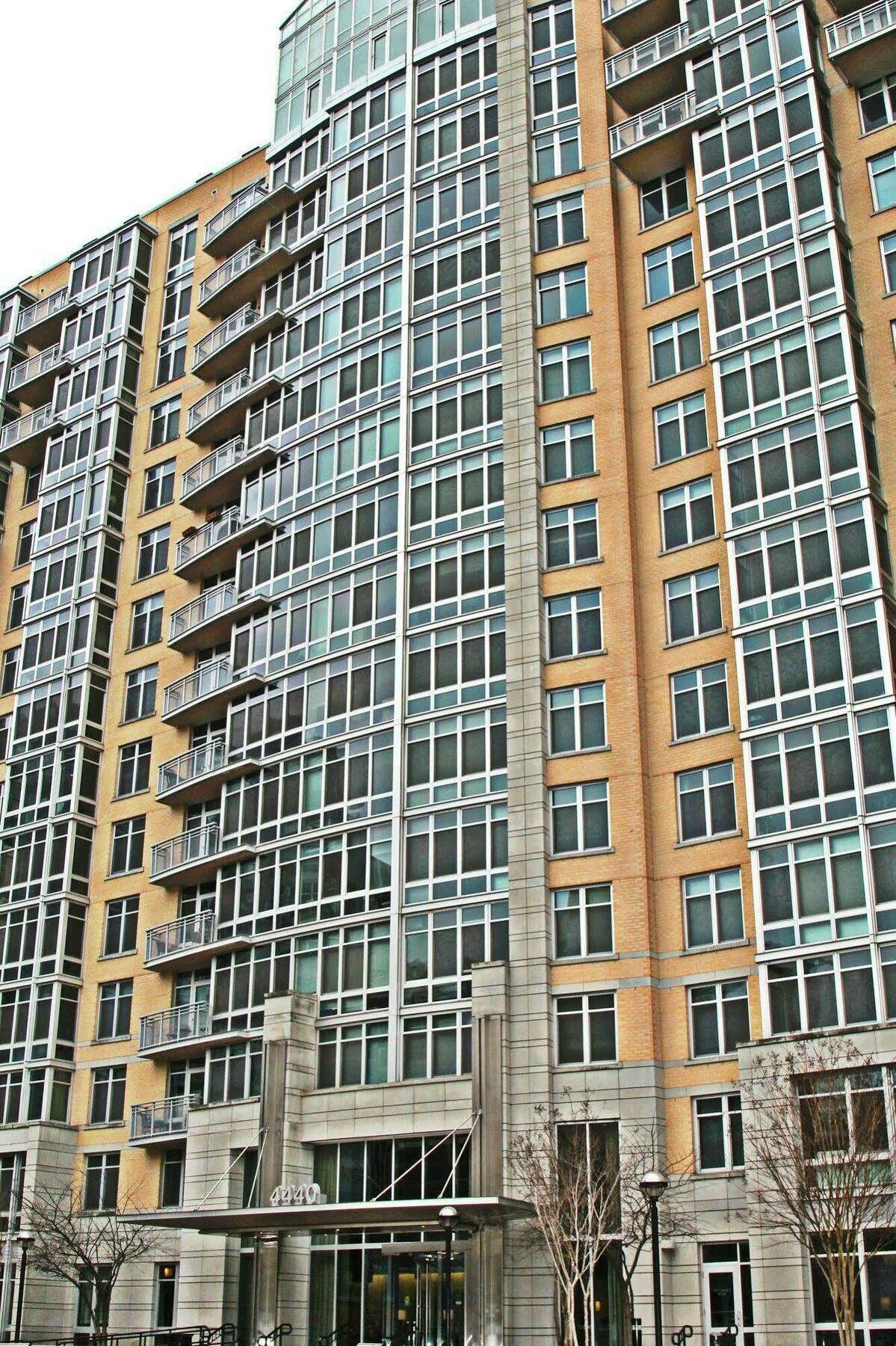 Weichert Suites At Wisconsin Place Chevy Chase Luaran gambar