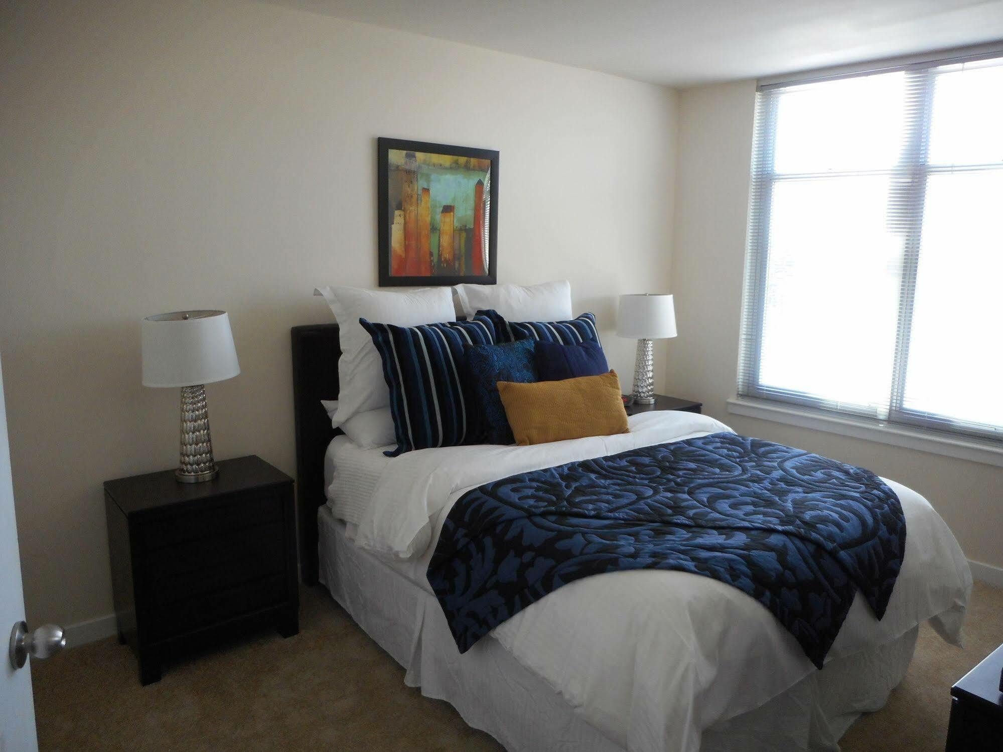 Weichert Suites At Wisconsin Place Chevy Chase Luaran gambar